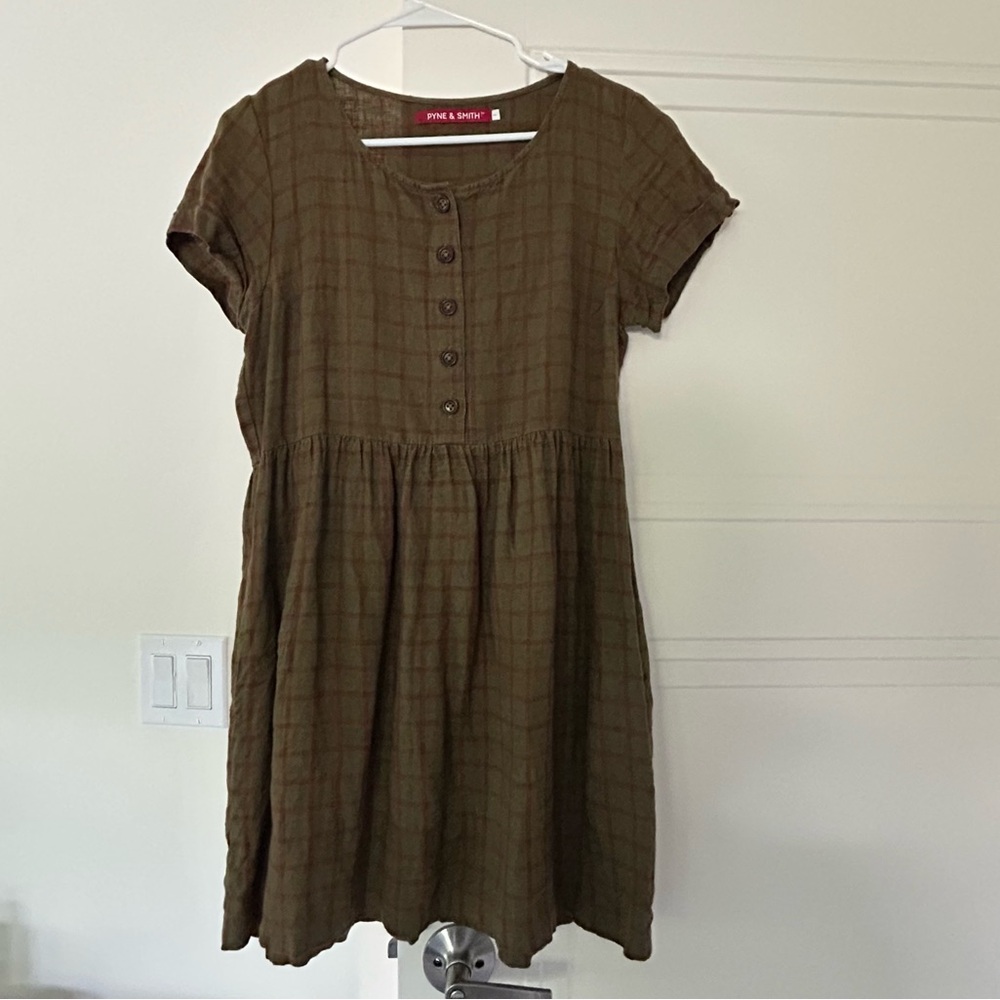 Pyne & Smith Olive Green Button-Front Short Sleeve Dress